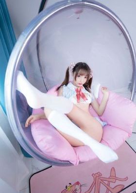 草莓视频裸体_BD英语在线观看电视